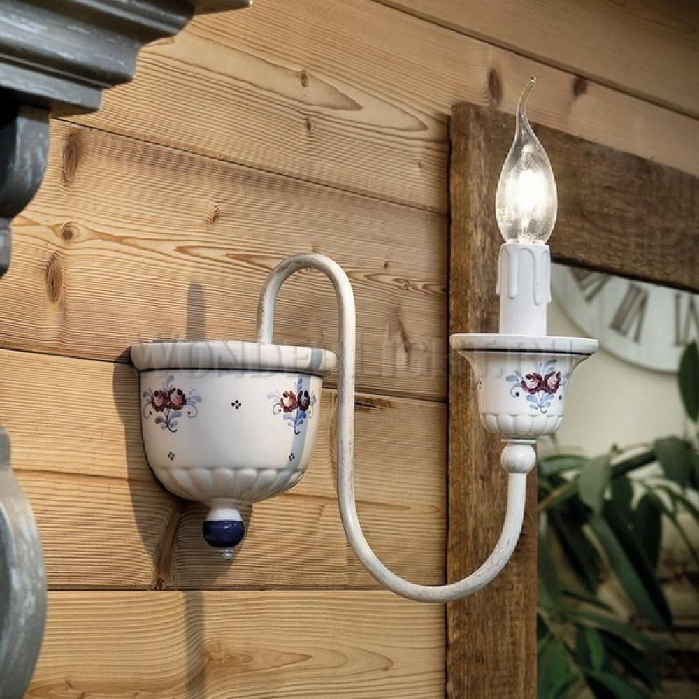 mediteransky klasicky obciansky stenovy lampa malovana vzorovana dekorativna zdobena osvetlenie obyvacka kuchyna jedalen spalna provensalsky rucne malovana lampy lameridiana taliansky toskansky styl.jpg